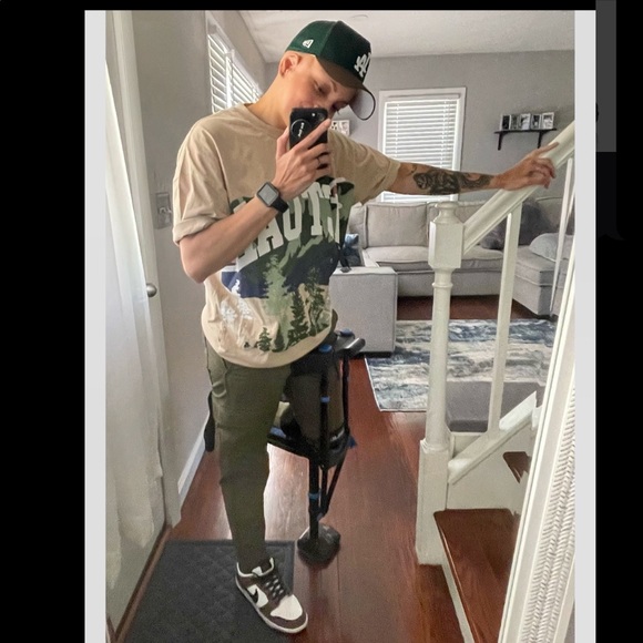 Meet your Posher, Yerica - Picture 1 of 3